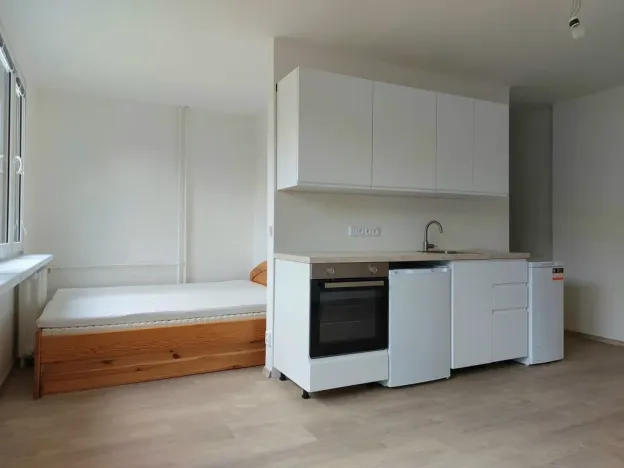 Pronájem bytu 1+kk, Hradec Králové - Pražské Předměstí, Baarova, 33 m2
