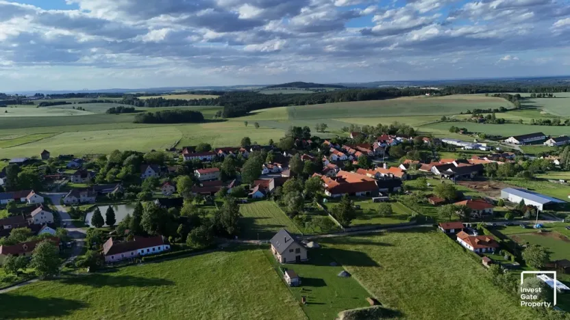 Prodej pozemku pro bydlení, Ločenice - Nesměň, 1347 m2