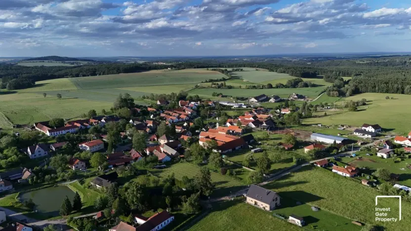 Prodej pozemku pro bydlení, Ločenice - Nesměň, 1347 m2