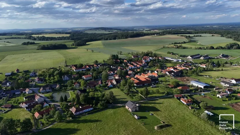 Prodej pozemku pro bydlení, Ločenice - Nesměň, 1347 m2
