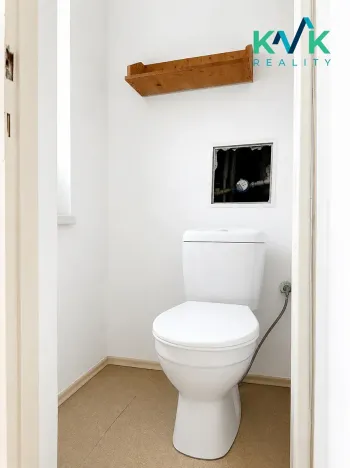 Pronájem bytu 2+1, Ostrov, Myslbekova, 58 m2