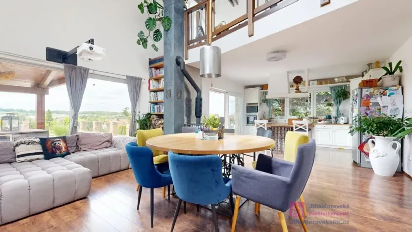 Prodej rodinného domu, Valtice, Lipová, 252 m2