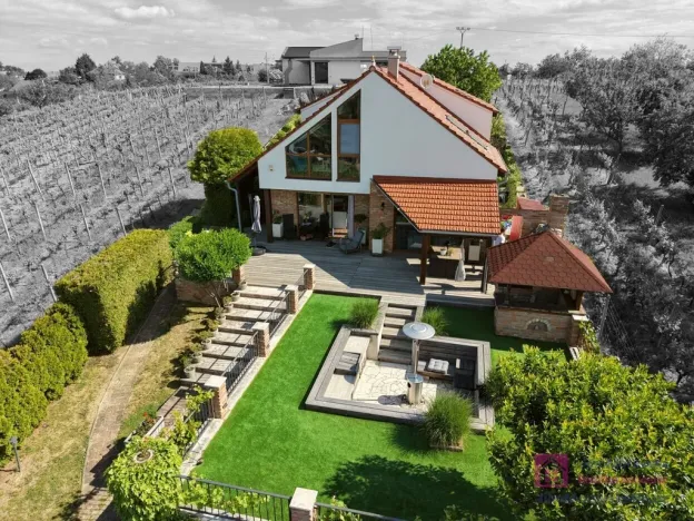 Prodej rodinného domu, Valtice, Lipová, 252 m2
