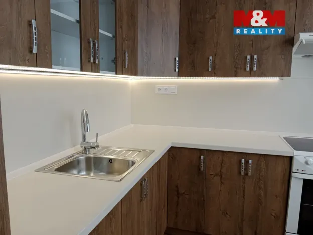 Pronájem bytu 3+1, Veselí nad Lužnicí - Veselí nad Lužnicí I, Pod Markem, 58 m2