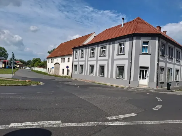 Pronájem obchodního prostoru, Žatec, U Oharky, 98 m2