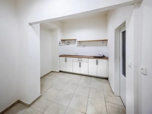 Pronájem obchodního prostoru, Praha - Vysočany, Pod pekárnami, 78 m2