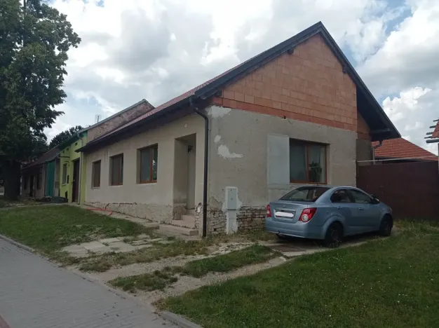 Prodej rodinného domu, Drnholec, nám. Svobody, 146 m2