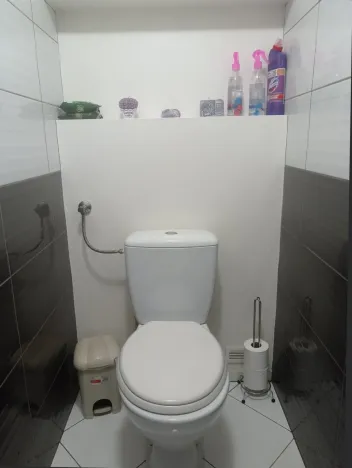 Prodej rodinného domu, Drnholec, nám. Svobody, 146 m2