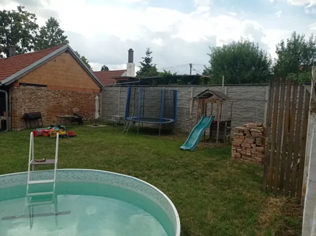 Prodej rodinného domu, Drnholec, nám. Svobody, 146 m2