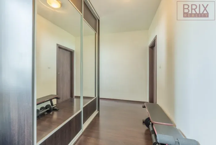 Pronájem bytu 2+kk, Praha, Svitákova, 54 m2