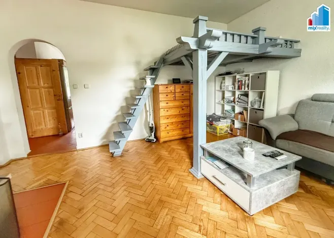Prodej bytu 3+1, Přehýšov, 86 m2
