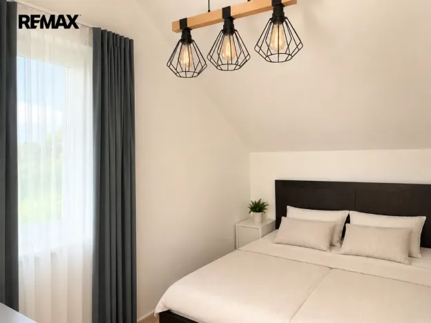 Prodej bytu 2+1, Karlovy Vary - Stará Role, Nerudova, 53 m2