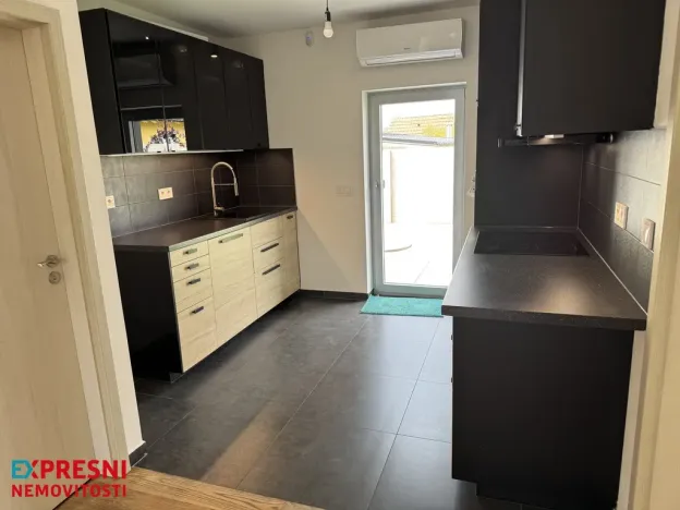 Prodej bytu 4+kk, Praha - Lochkov, K Lahovské, 99 m2