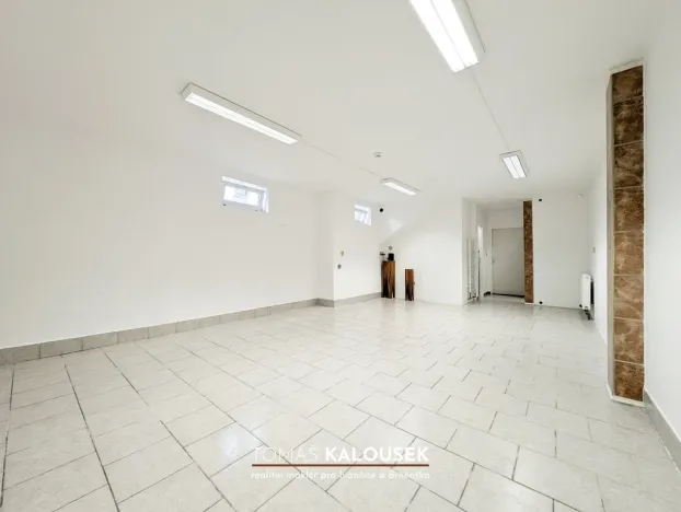 Pronájem kanceláře, Ivančice, Chřestová, 41 m2