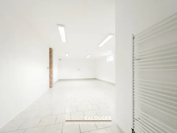 Pronájem kanceláře, Ivančice, Chřestová, 41 m2