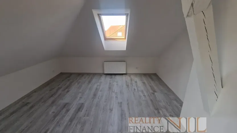 Pronájem bytu 2+kk, Tlučná, V Rybníčkách, 52 m2