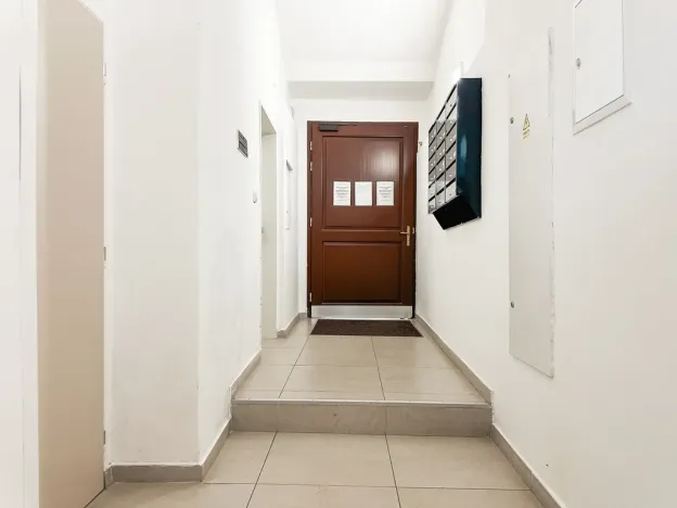 Pronájem bytu 1+1, Praha - Žižkov, Jeronýmova, 30 m2