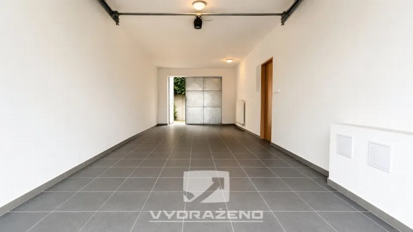 Prodej rodinného domu, Roztoky, 410 m2