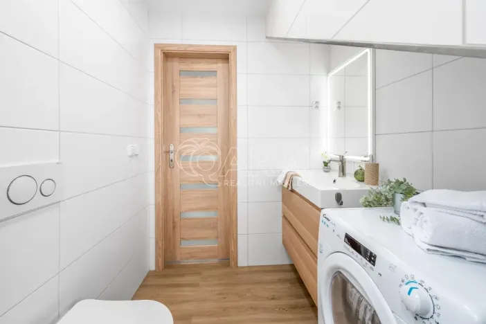 Pronájem bytu 1+kk, Praha - Hlubočepy, Pod Žvahovem, 47 m2