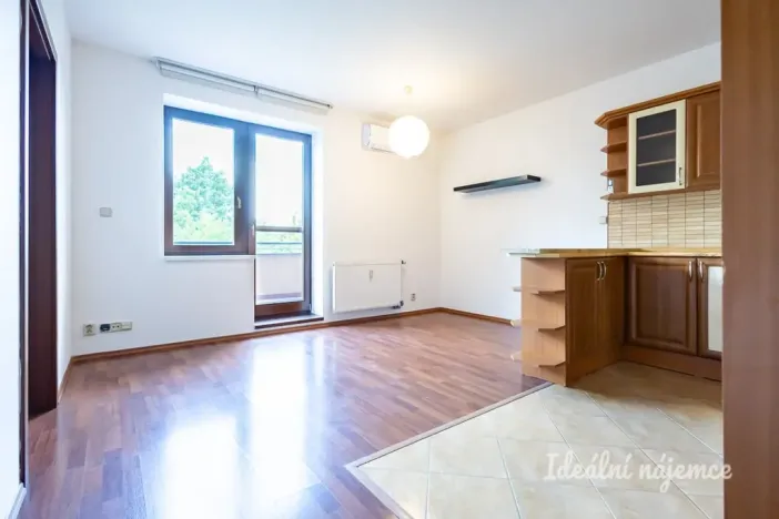 Pronájem bytu 2+kk, Praha - Bohnice, Ústavní, 55 m2