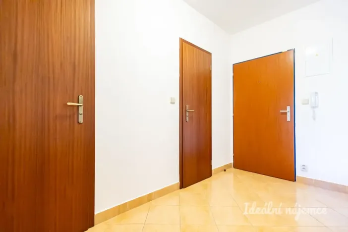 Pronájem bytu 2+kk, Praha - Bohnice, Ústavní, 55 m2