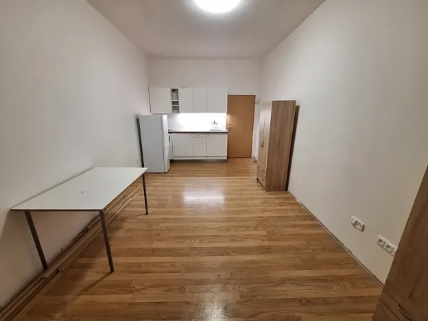 Pronájem bytu 1+kk, Praha - Michle, Jihlavská, 23 m2