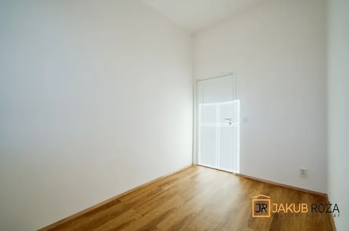 Pronájem bytu 2+kk, Mladé Buky, 38 m2