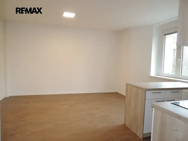 Pronájem bytu 2+kk, Praha - Smíchov, U Malvazinky, 38 m2