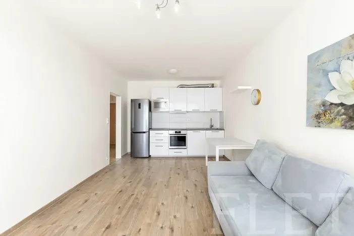 Pronájem bytu 2+kk, Praha - Vysočany, Pod Harfou, 48 m2