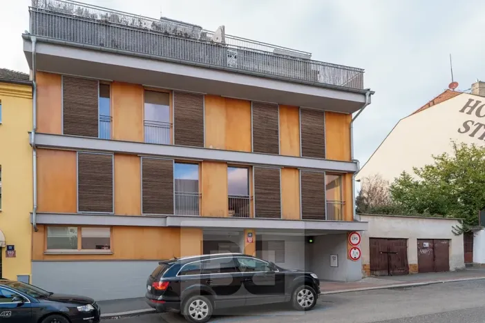 Prodej bytu 3+kk, Praha - Kobylisy, Pod hliništěm, 70 m2