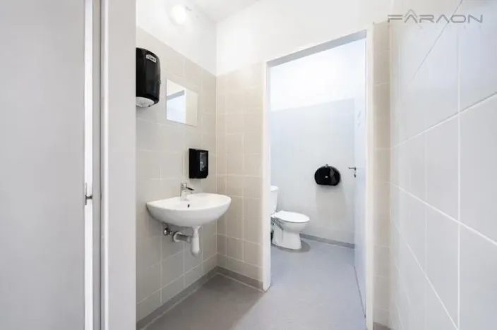 Pronájem obchodního prostoru, Praha - Nusle, Nuselská, 174 m2