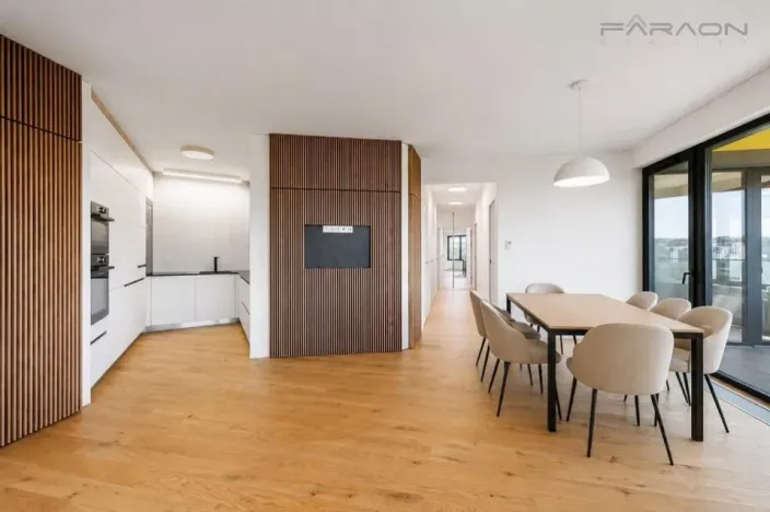 Pronájem bytu 3+kk, Praha - Karlín, Sokolova, 86 m2