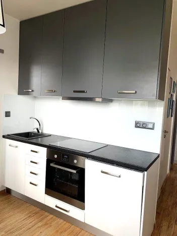Pronájem bytu 3+1, Zlín, Budovatelská, 68 m2