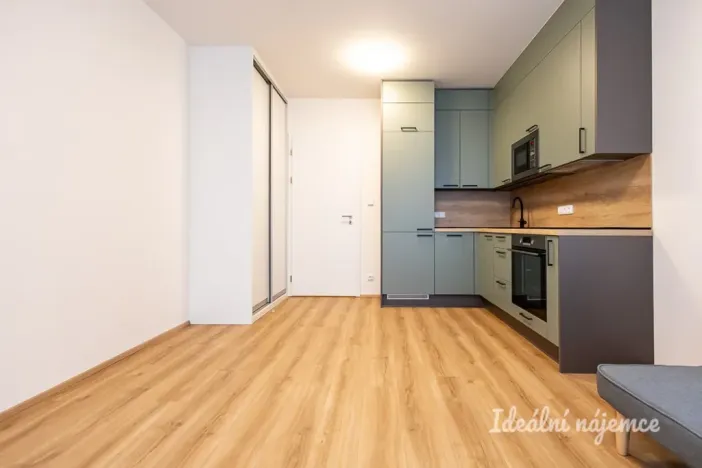 Pronájem bytu 1+kk, Praha - Prosek, Čakovická, 27 m2