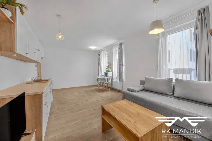 Prodej bytu 1+kk, Odolena Voda, Pod Sokolákem, 35 m2