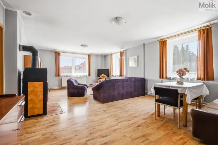 Prodej rodinného domu, Dubí - Drahůnky, B. Němcové, 210 m2