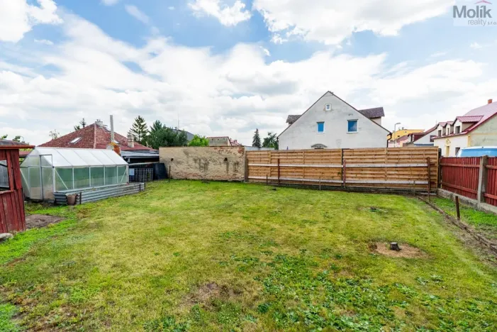 Prodej rodinného domu, Dubí - Drahůnky, B. Němcové, 210 m2