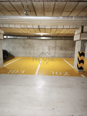 Pronájem garáže, Praha - Strašnice, Na palouku, 12 m2