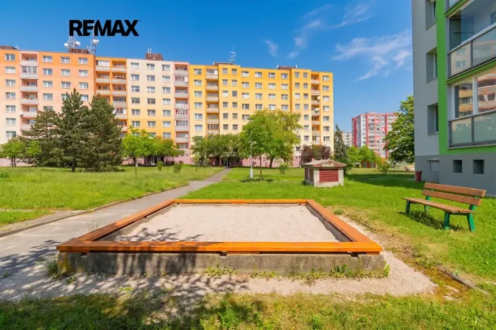 Prodej bytu 3+1, Plzeň, Krašovská, 66 m2