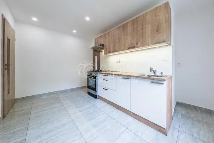 Prodej bytu 3+1, Praha - Satalice, U obory, 78 m2