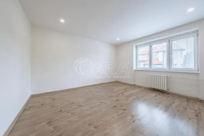 Prodej bytu 3+1, Praha - Satalice, U obory, 78 m2