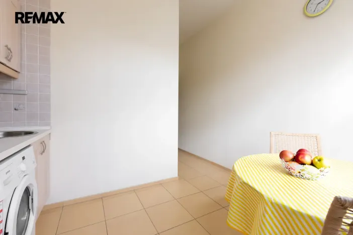Prodej bytu 1+1, Karlovy Vary - Drahovice, Vítězná, 40 m2