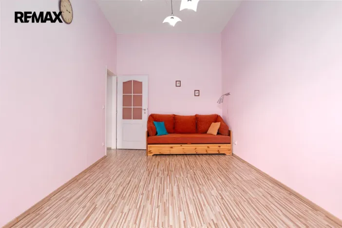 Prodej bytu 1+1, Karlovy Vary - Drahovice, Vítězná, 40 m2