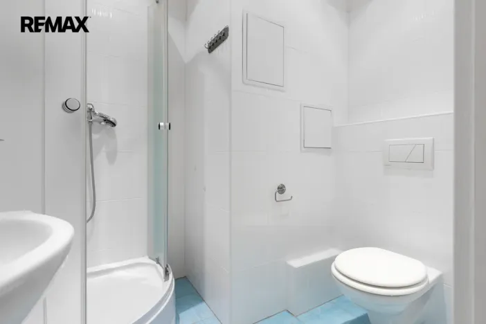 Prodej bytu 1+1, Karlovy Vary - Drahovice, Vítězná, 40 m2