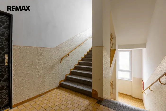 Prodej bytu 1+1, Karlovy Vary - Drahovice, Vítězná, 40 m2