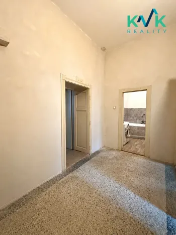 Prodej bytu 3+1, Cheb, Valdštejnova, 85 m2