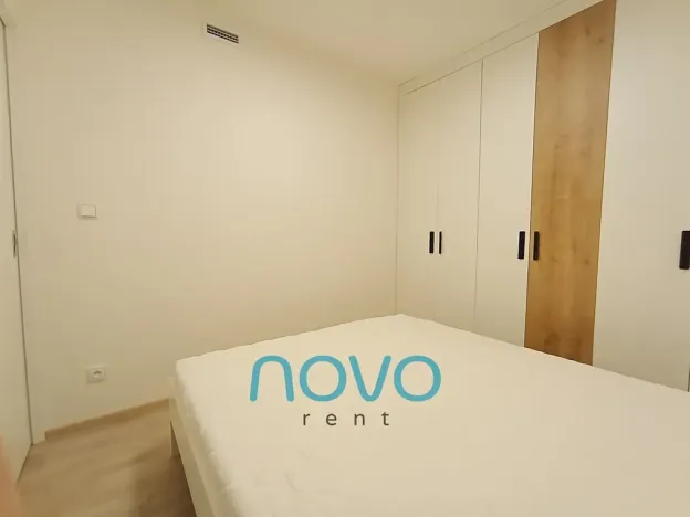 Pronájem bytu 2+kk, Praha - Smíchov, Plzeňská, 37 m2