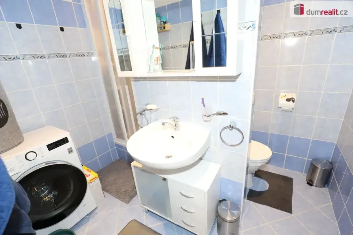 Pronájem bytu 1+1, Mariánské Lázně - Úšovice, Hroznatova, 38 m2