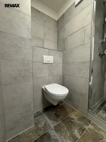 Pronájem bytu 1+1, Olomouc - Neředín, Politických vězňů, 33 m2