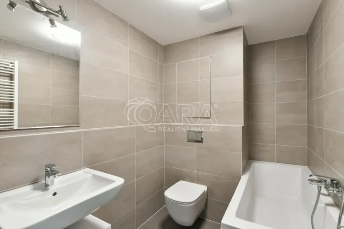 Pronájem bytu 2+kk, Praha - Uhříněves, Oty Bubeníčka, 47 m2